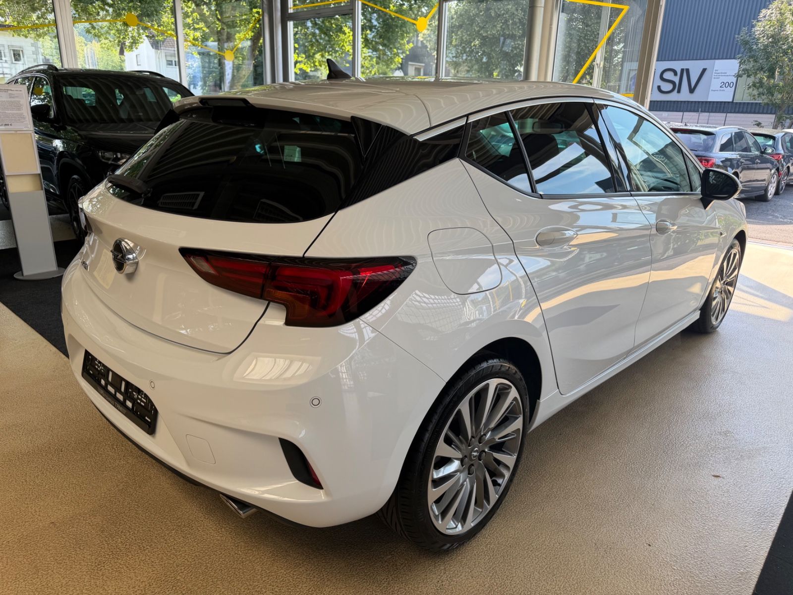 Fahrzeugabbildung Opel Astra K Lim. 5-trg. Ultimate*OPC* 1.Hand