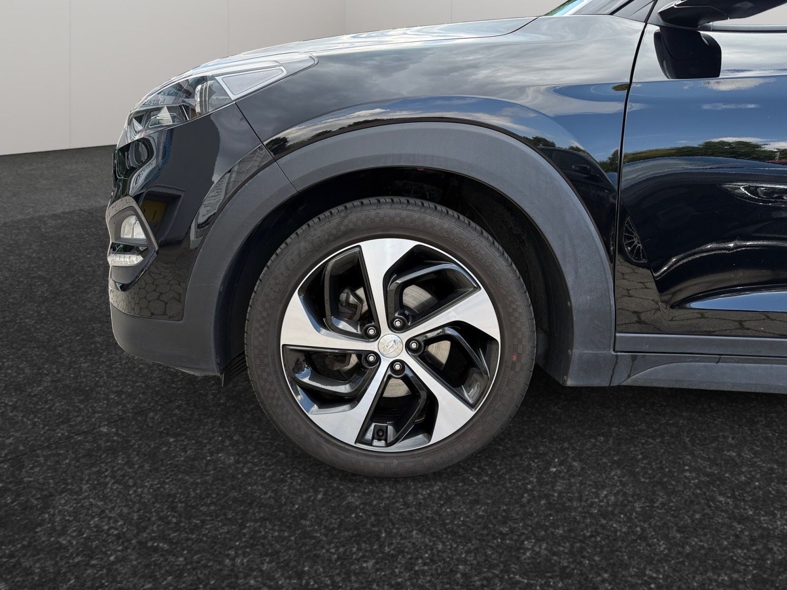 Fahrzeugabbildung Hyundai Tucson Advantage*LED*AHK*R-Kamera*Navi*Garantie