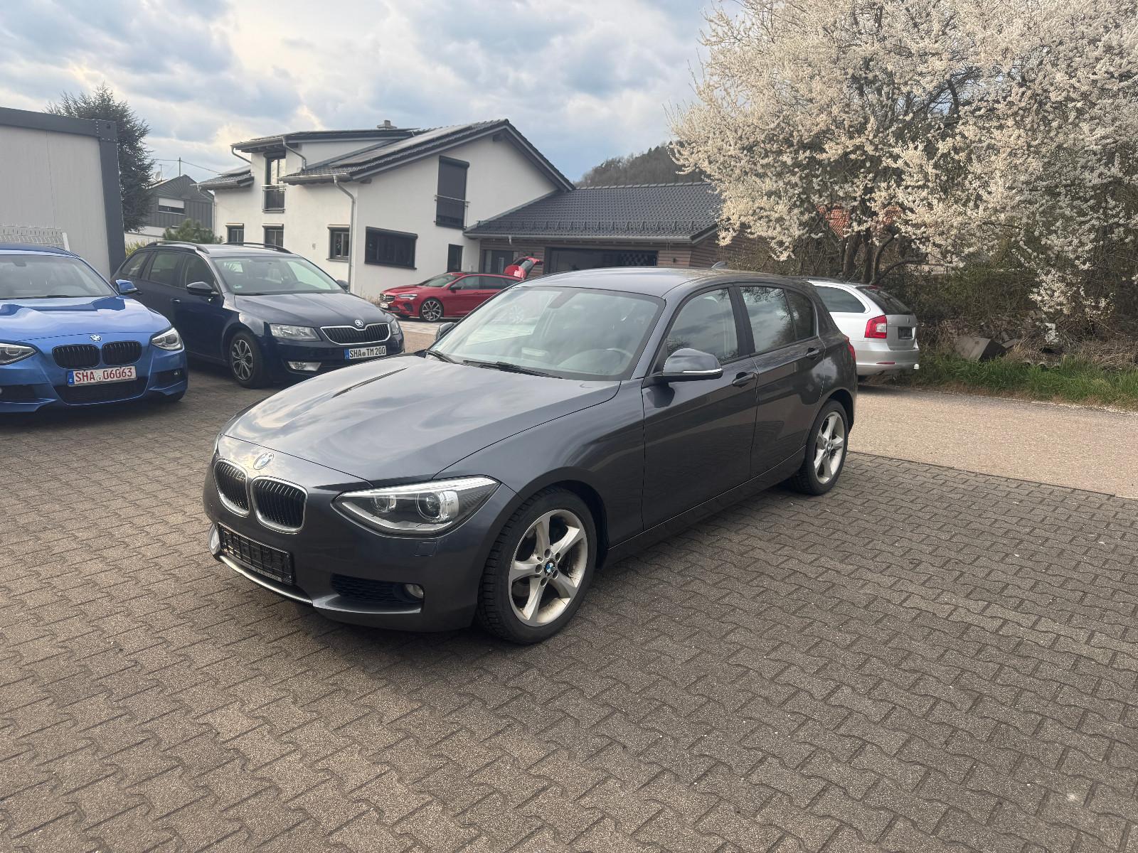 BMW 120d Limousine 5-trg XENON SHZ MFL PDC