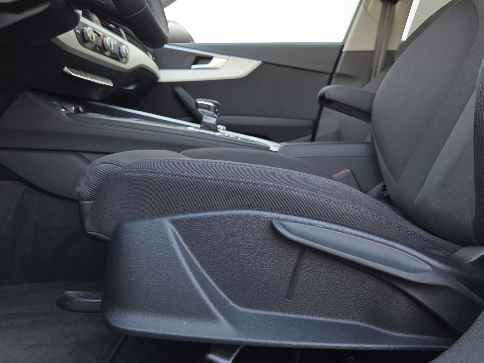 Audi A4 - Bild 11