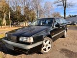 Volvo 850 2.5-20V - Volvo 850 20v mit Benzin-Antrieb