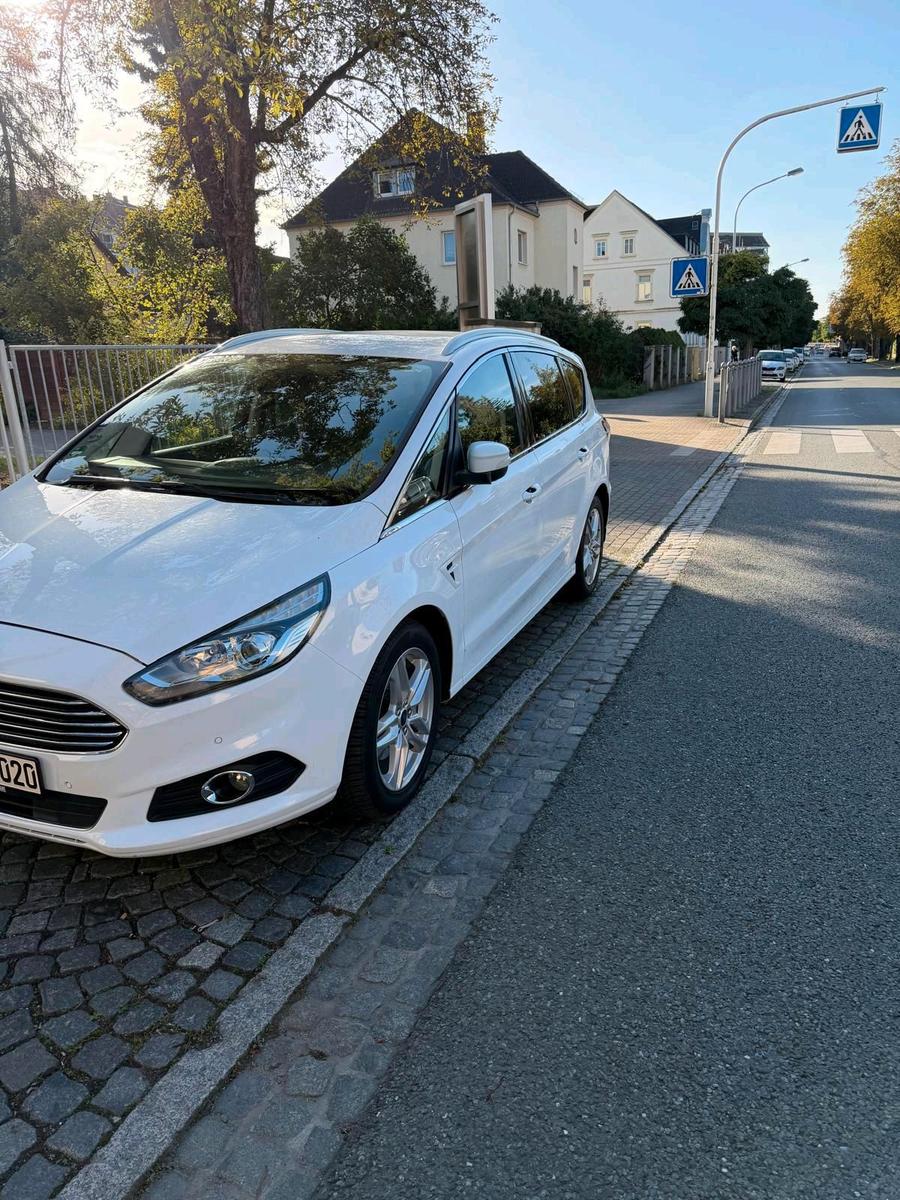Ford S-Max