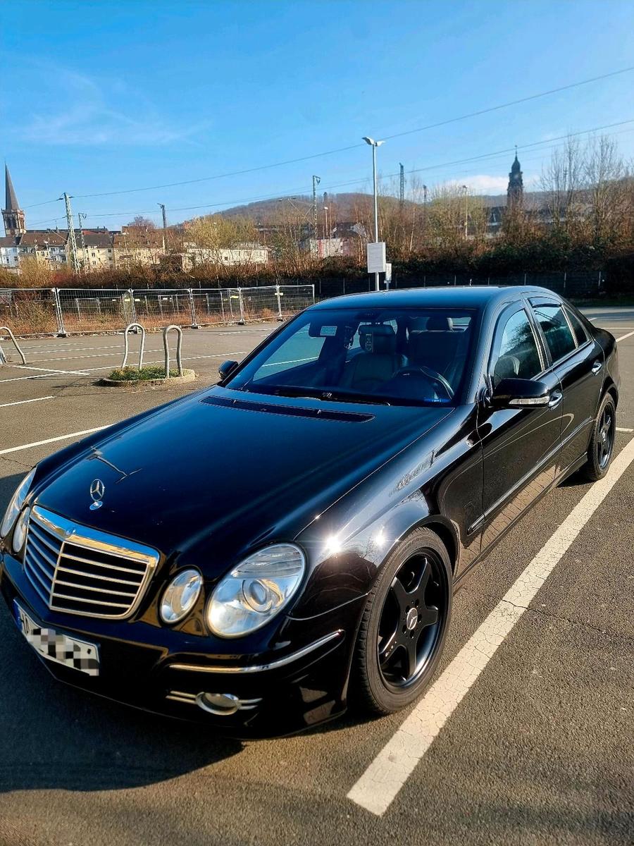Mercedes-Benz E 200