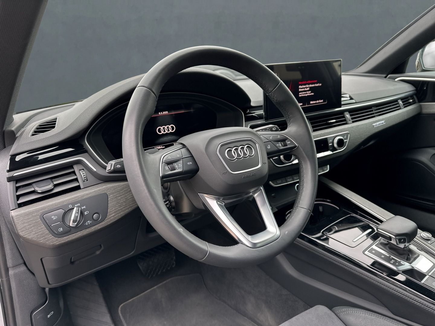 A4 allroad 40 TDIquattro StandHZG AHK-klappbar N