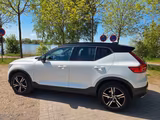 Volvo XC40 D4 AWD R Design Geartronic R Design - Volvo XC40 Gebrauchtwagen in Mülheim (Ruhr)