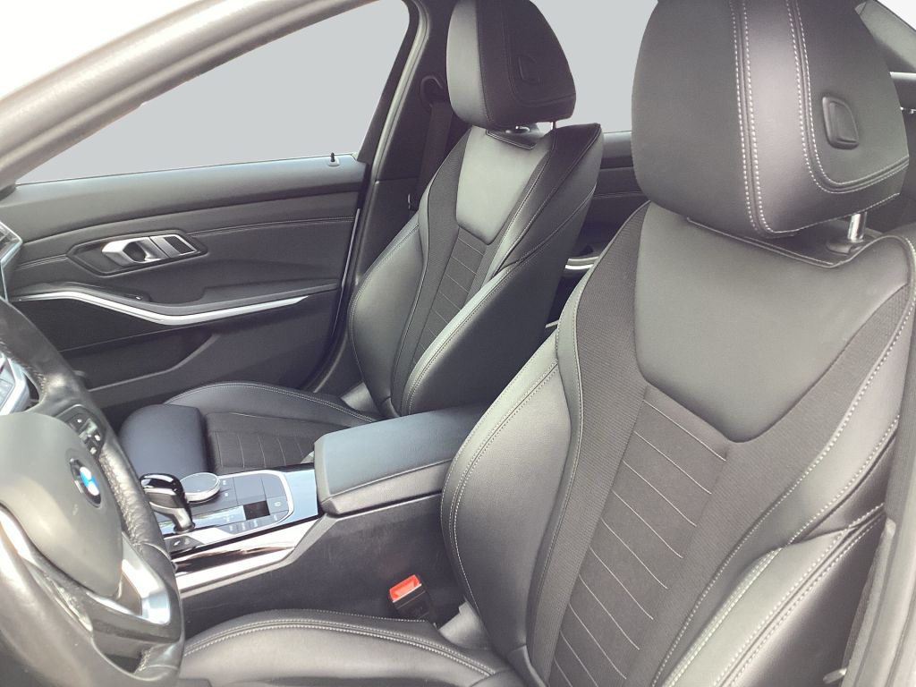 BMW 320i Aut. Sport Line Laserlicht* HiFi* SHZ* foto 12
