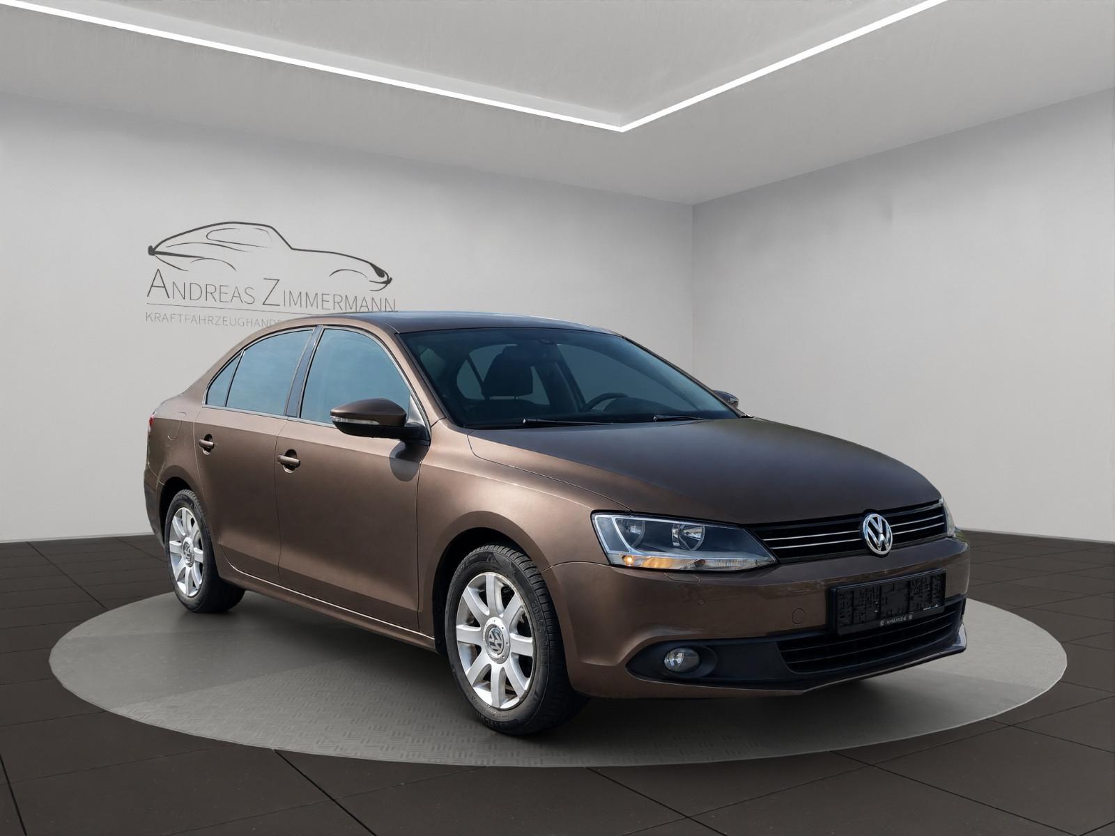 Volkswagen Jetta VI Comfortline 2.HAND WENIG KILOMETER