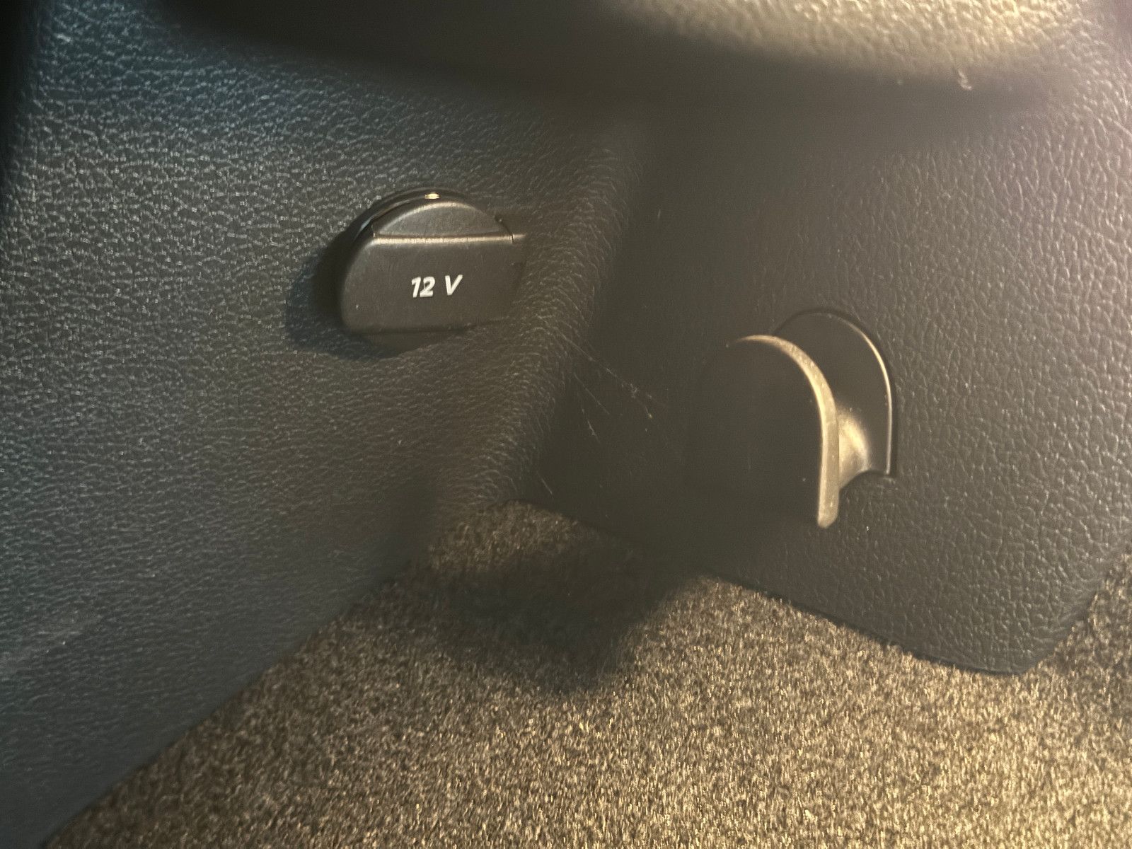 Fahrzeugabbildung Volkswagen Golf 7 TSI SPORTSVAN COMFORTLINE MEDIA PAKET 1.H