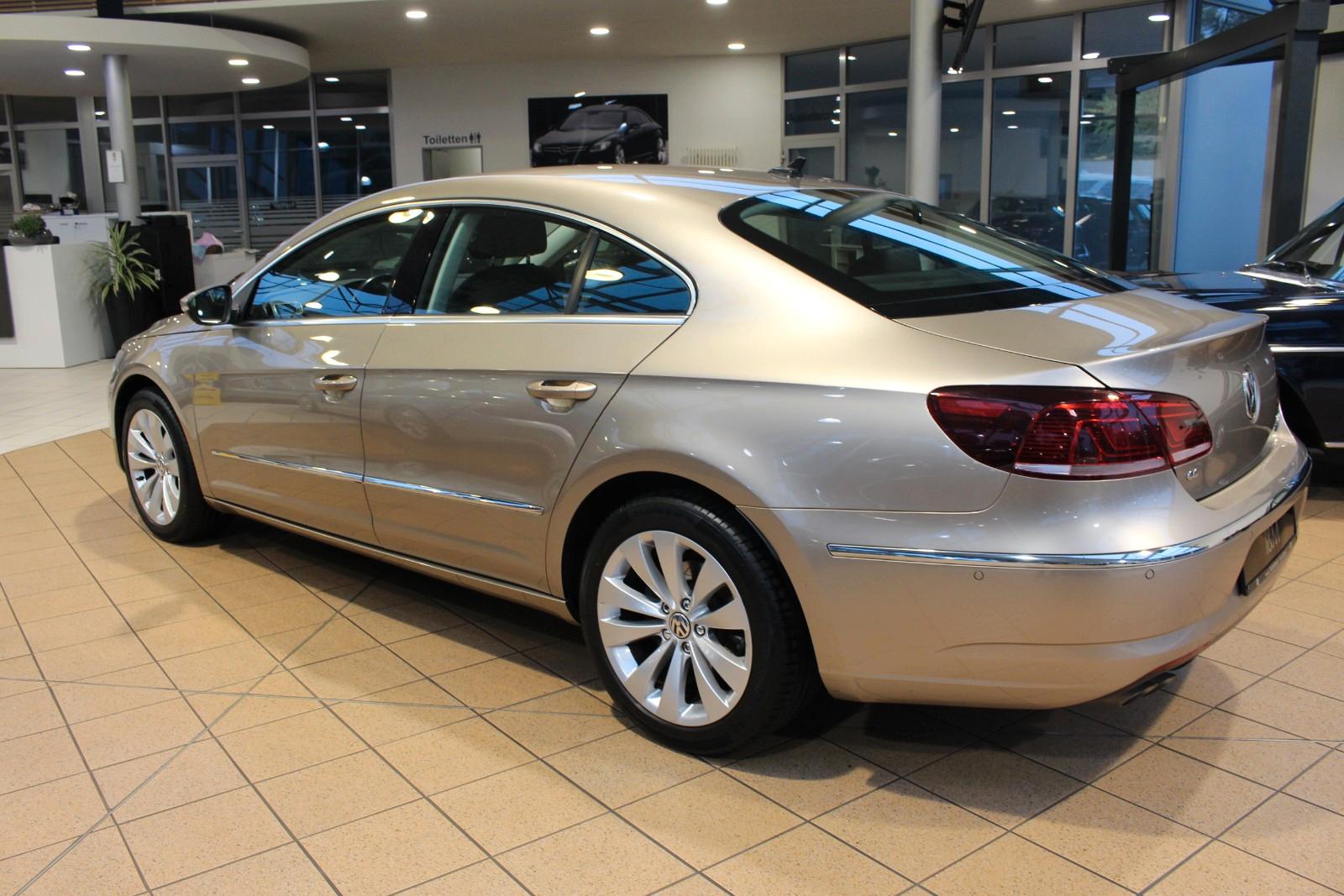 Volkswagen CC +2.Hand+AHK+LEDER+NAVI+ACC+8FACH+CarPlay