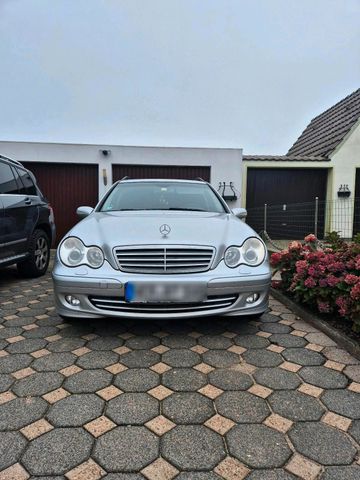 Mercedes-Benz Mercedes W203 220CDI, AHK. Scheckheft, Xenon