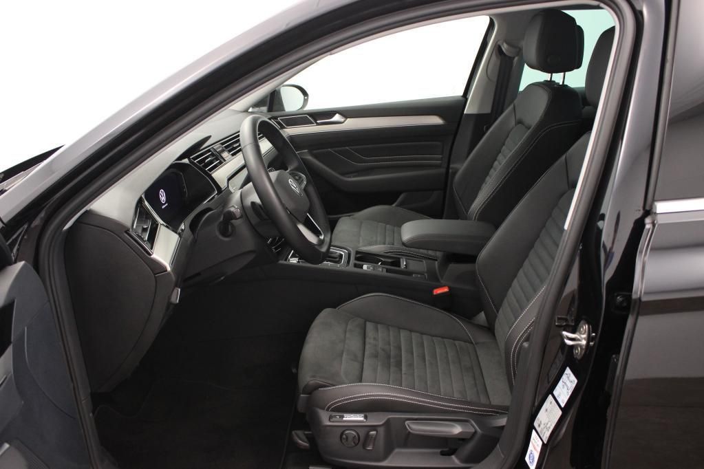 Volkswagen Passat Variant Elegance 2.0 TDI SCR PDC*RFK*Klim