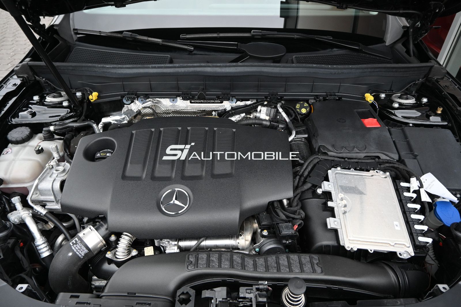 Fahrzeugabbildung Mercedes-Benz GLB 200 d Aut. Night Paket °AHK°STANDHEIZ°KAMERA