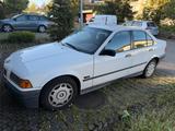 BMW 318i - Youngtimer - BMW 318 aus 1994: 318i
