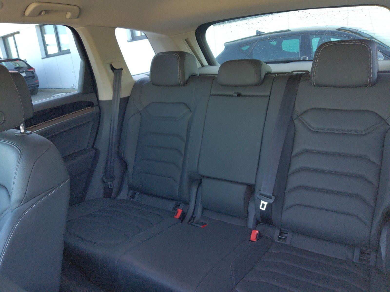 Volkswagen Touareg - Bild 13