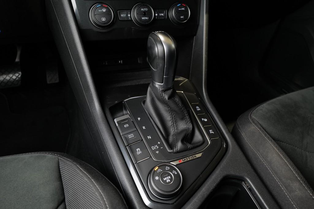 Volkswagen Tiguan 2.0TDI DSG Highline 4Motion AHK 360° Navi