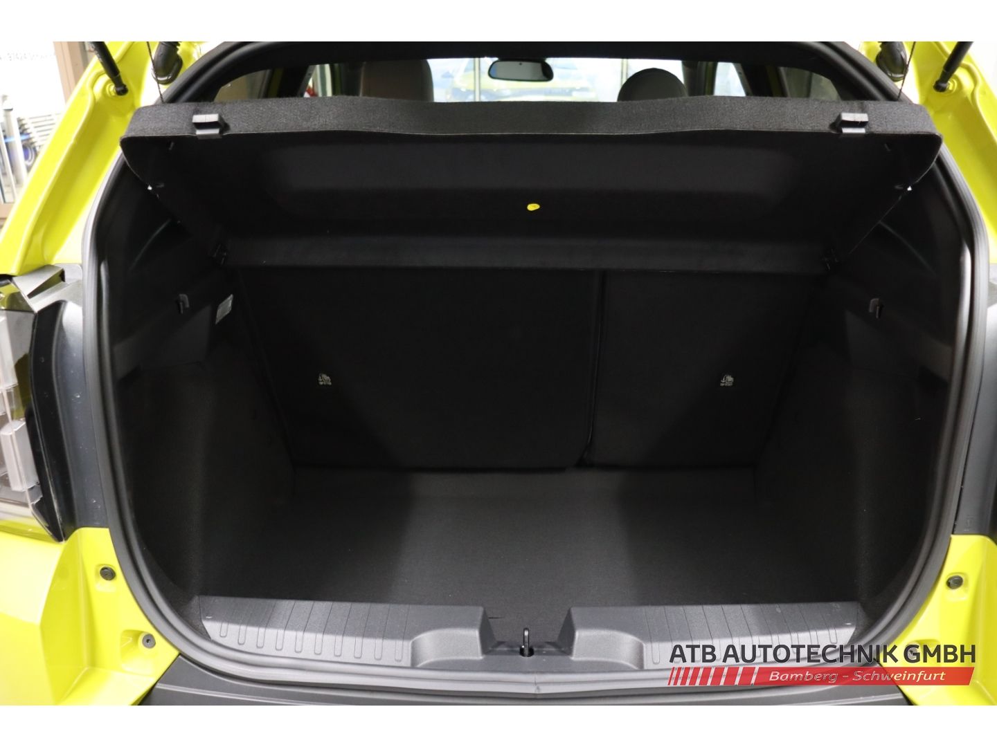 Fahrzeugabbildung Fiat Grande Panda Sonderedition EV 44 kWh Navi Digita