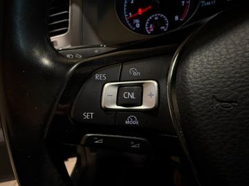Volkswagen Golf - 12