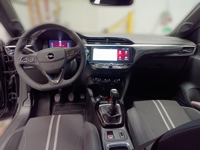 Corsa F GS