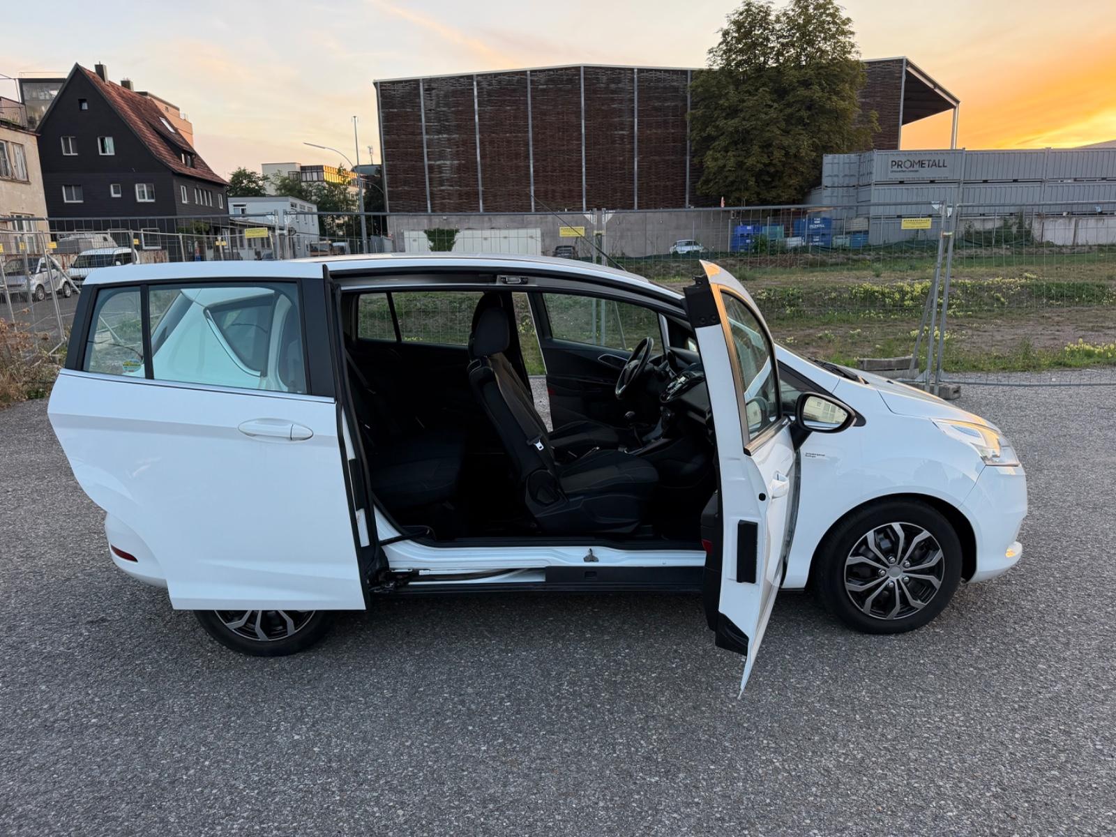 Ford B-MAX 2012 — photo 11