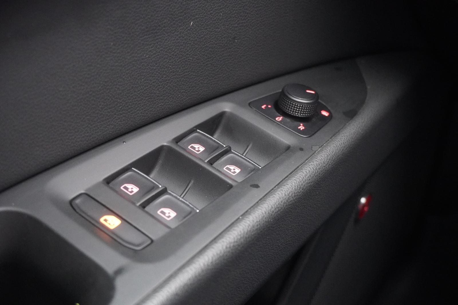 Seat Leon ST 1.5 Xcellence LED Navi Panorama Tempomat