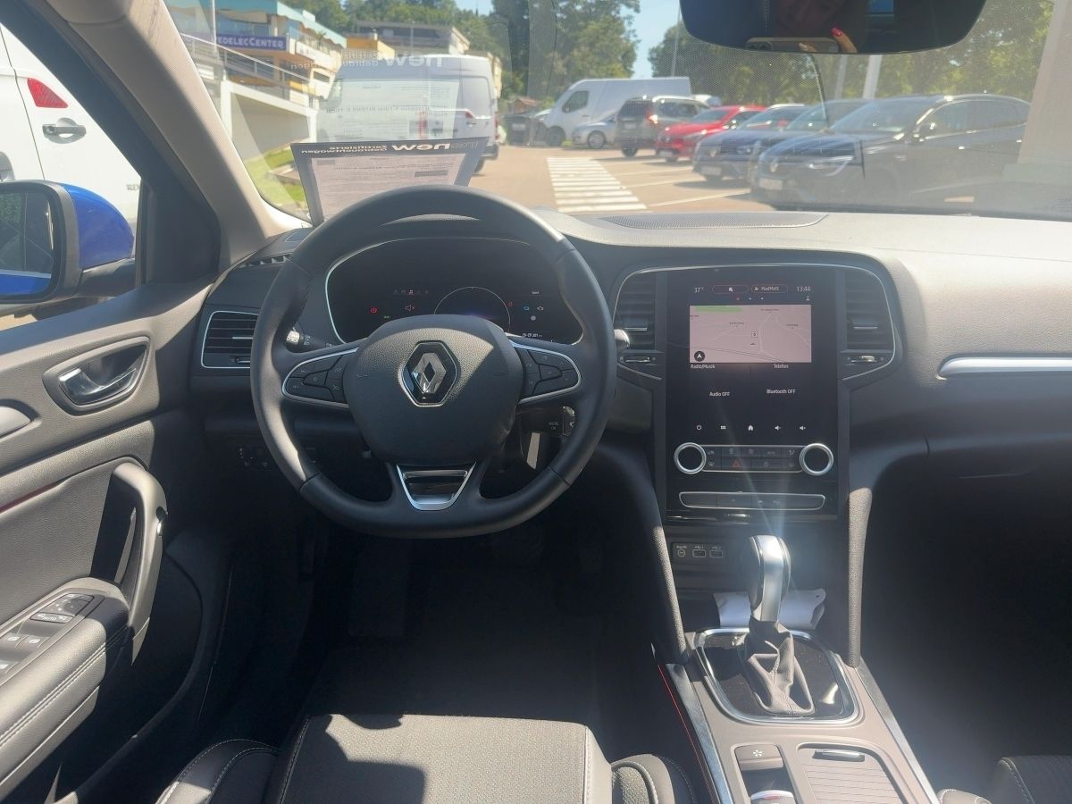 Fahrzeugabbildung Renault Megane 5-Türer INTENS E-TECH Plug-in 160