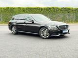 Mercedes-Benz C 220 d BlueTec Luftfahrwerk-DistronicPlus-Kamer - Mercedes-Benz C 220 mit Diesel-Antrieb: Kombi