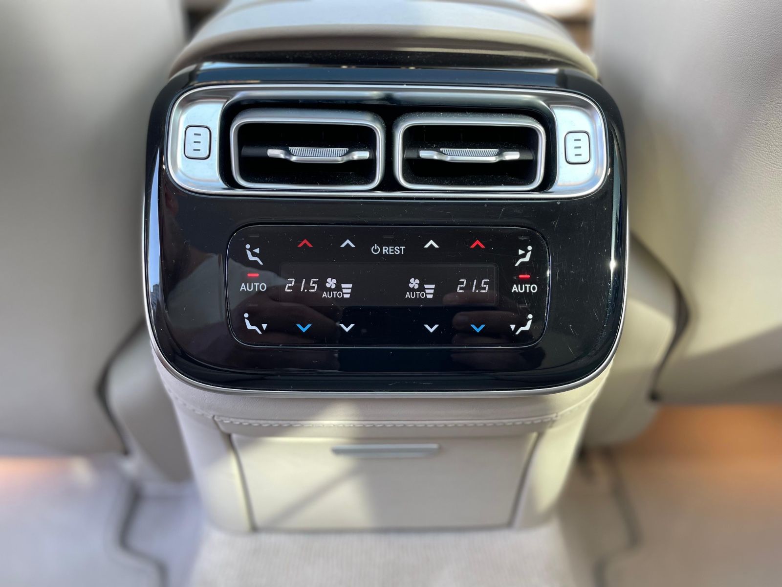 Fahrzeugabbildung Mercedes-Benz S 400 d 4Matic Lang |AMG|HUD|Exklusiv|Burmester|