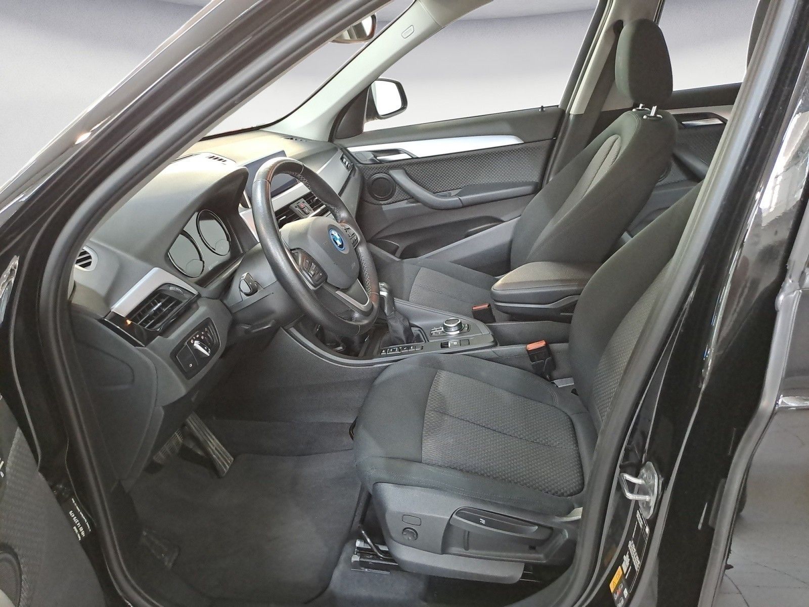 BMW X1 xDrive25e Advantage Steptronic Aut. Klimaaut. foto 9
