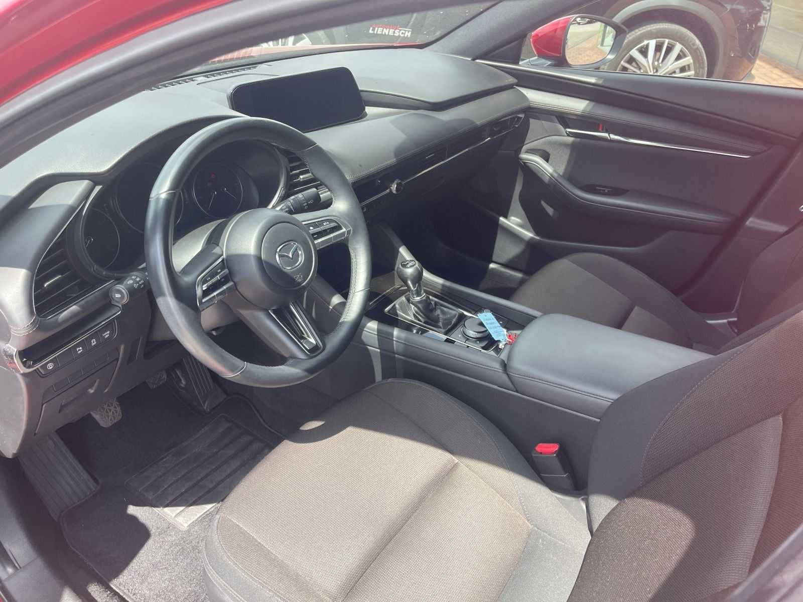 Fahrzeugabbildung Mazda 3 2.0 i Lim. Selection Mild-Hybrid