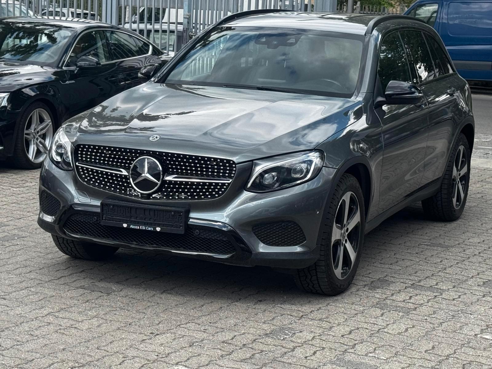 Mercedes-Benz GLC220d AMG Line Night Pk/9G-TR/LED/Kam