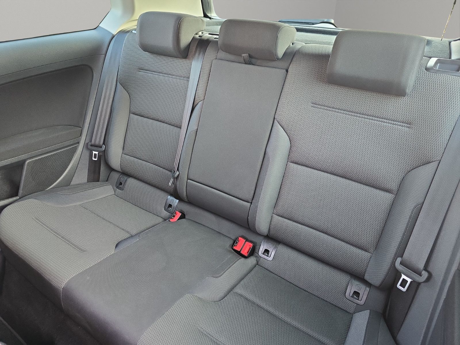 Fahrzeugabbildung Volkswagen Golf VII +Kamera+PDC+LED+Navi+Borbet Alu18``