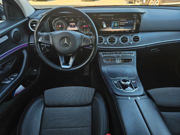 Mercedes E 250 - 11