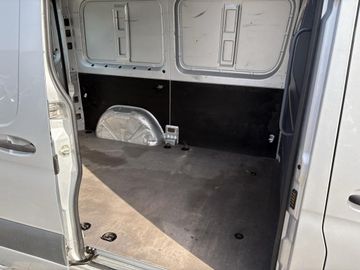 Mercedes Sprinter - 11