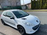 Peugeot 206 1.4 Scheckheft TÜV NEU - Peugeot 206 in Osnabrück