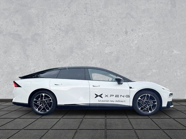 XPENG P7