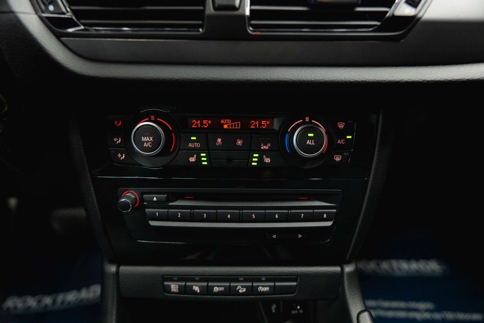 Fahrzeugabbildung BMW X1 xDrive 18d M-Sport Shadow Line *Bi-Xenon*DAB*
