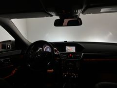 MERCEDES-BENZ E 200 CDI BlueEfficiency / 1.HD / GARANTIE / ILS