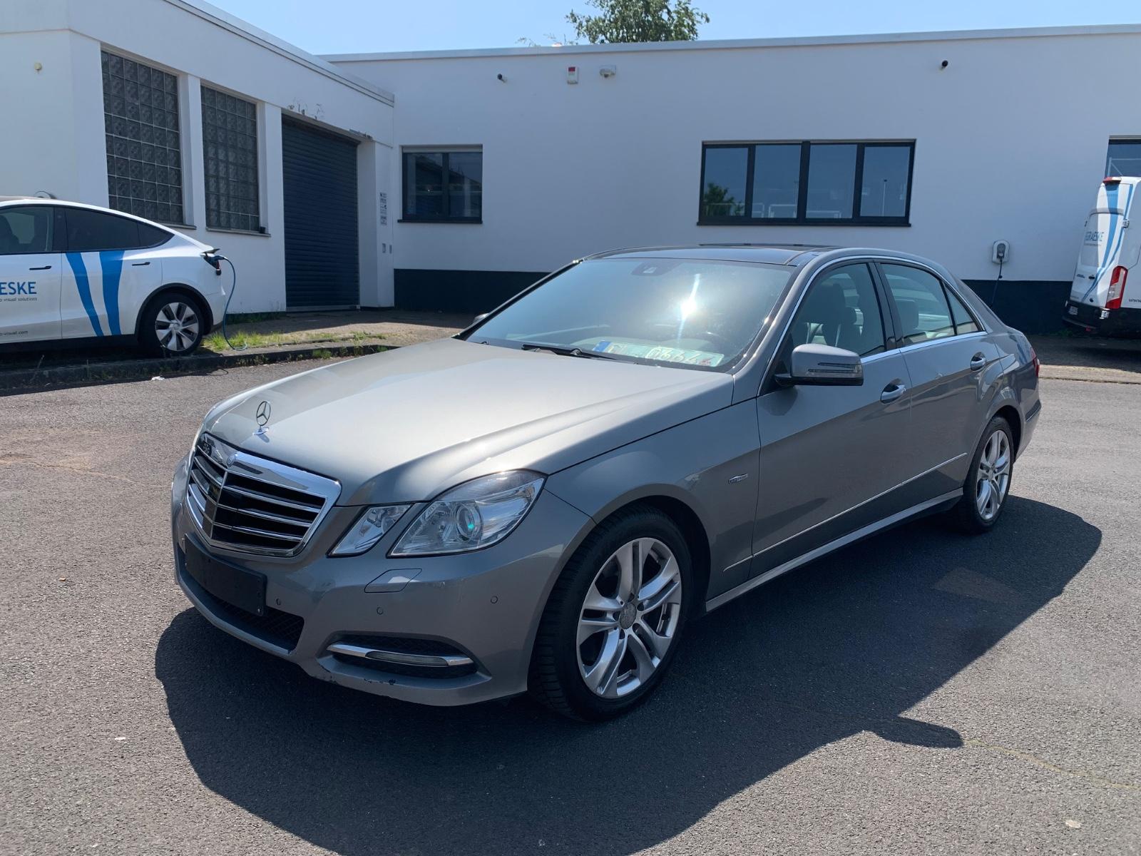 Mercedes-Benz E 350 CDI 4Matic Lim. Xenon Distronic Panorama