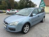 Ford Focus 1,6 Kombi / Klima / Sitzhzg. / Navi / AHK - Ford Focus aus 2006: 1.6