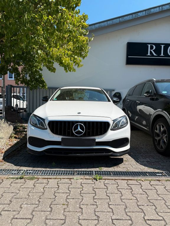 Image of Mercedes-Benz E 350