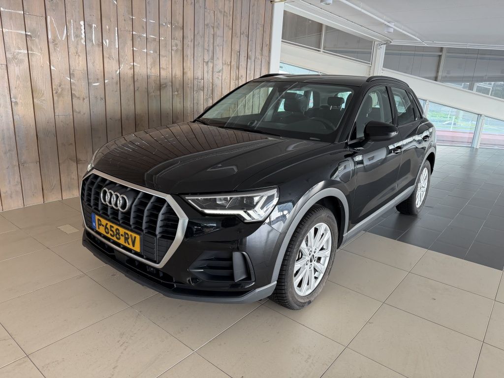 Audi Q3 45 TFSI e Adv Editi.