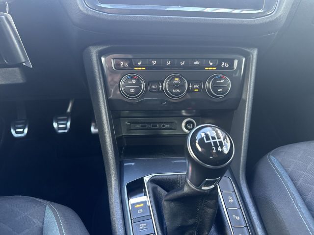 Tiguan 1.5 TSI IQ.DRIVE NAVI LED AHK 19 ALU HEAD