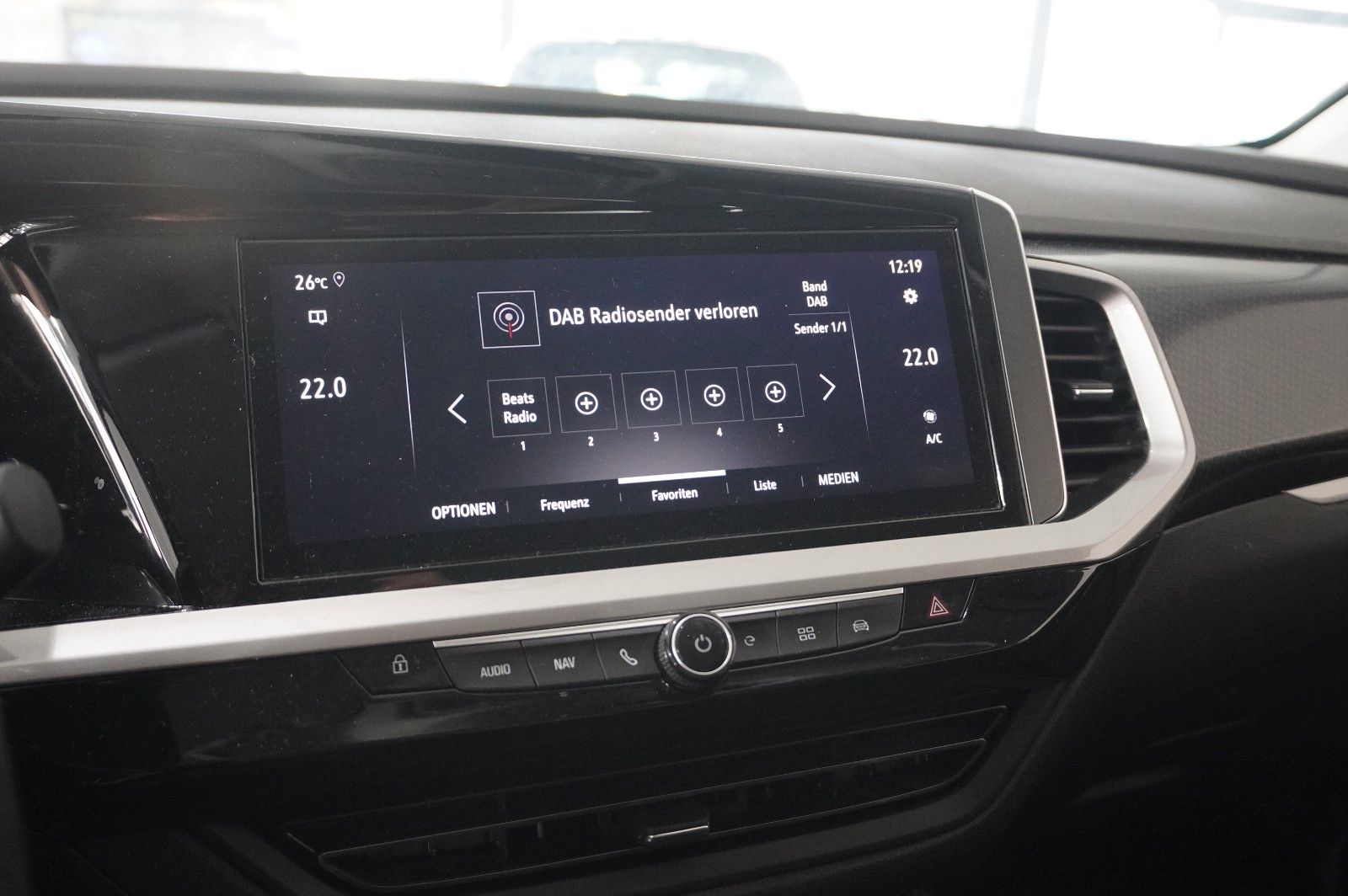 Fahrzeugabbildung Opel Grandland (X) 1.6T GSe HYBRID 4X4 NAVI/LED/SPORT