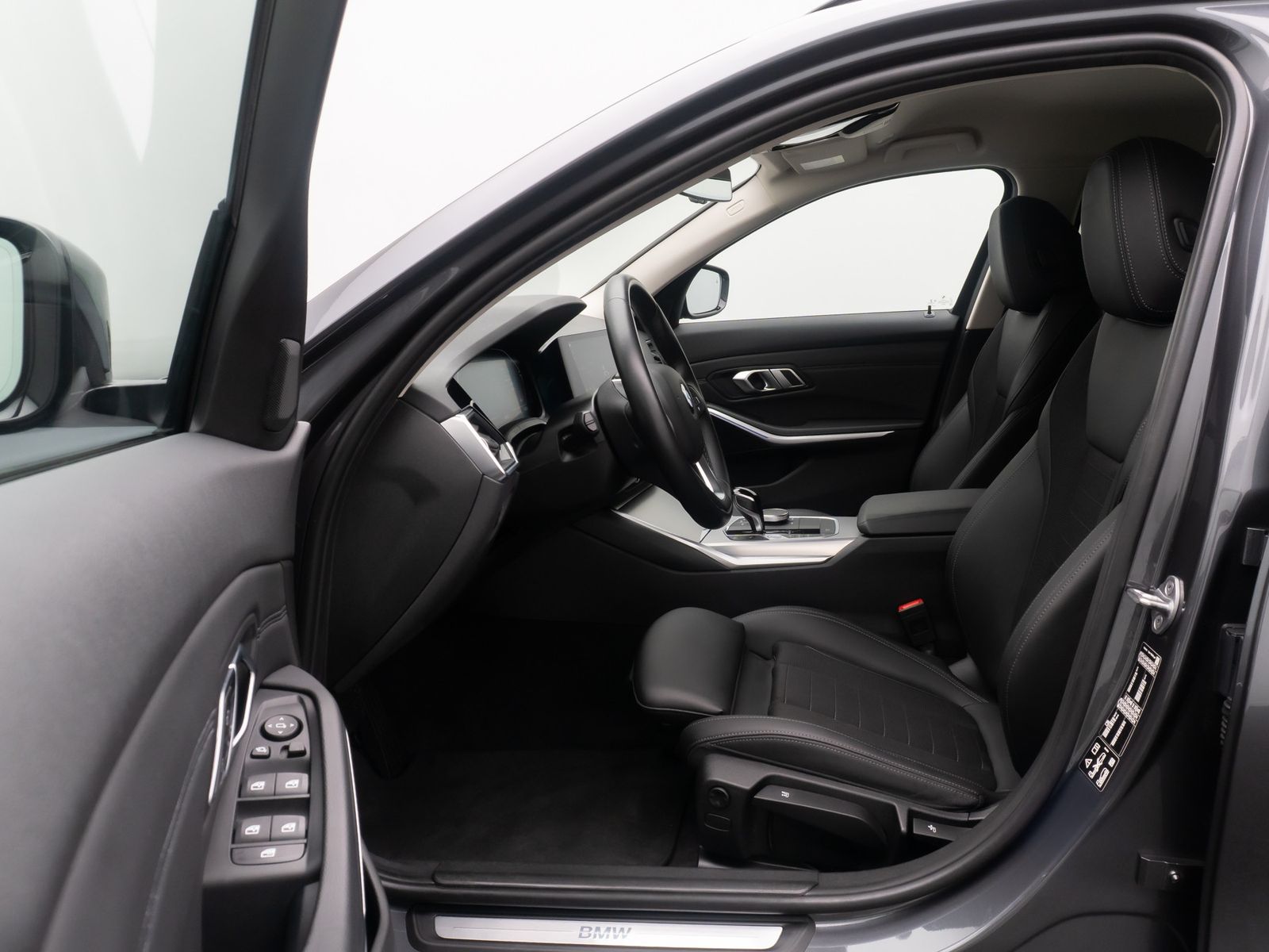 Fahrzeugabbildung BMW 320d xD Sport Line Alarm AHK DAB HiFi DrivAssist