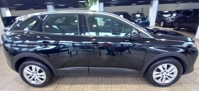 Peugeot PEUGEOT 3008 BlueHDi 130 S&S Active Pack imagem 2
