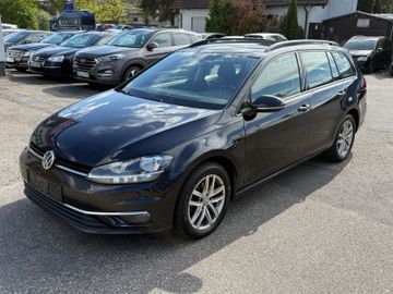 Volkswagen Golf - 2