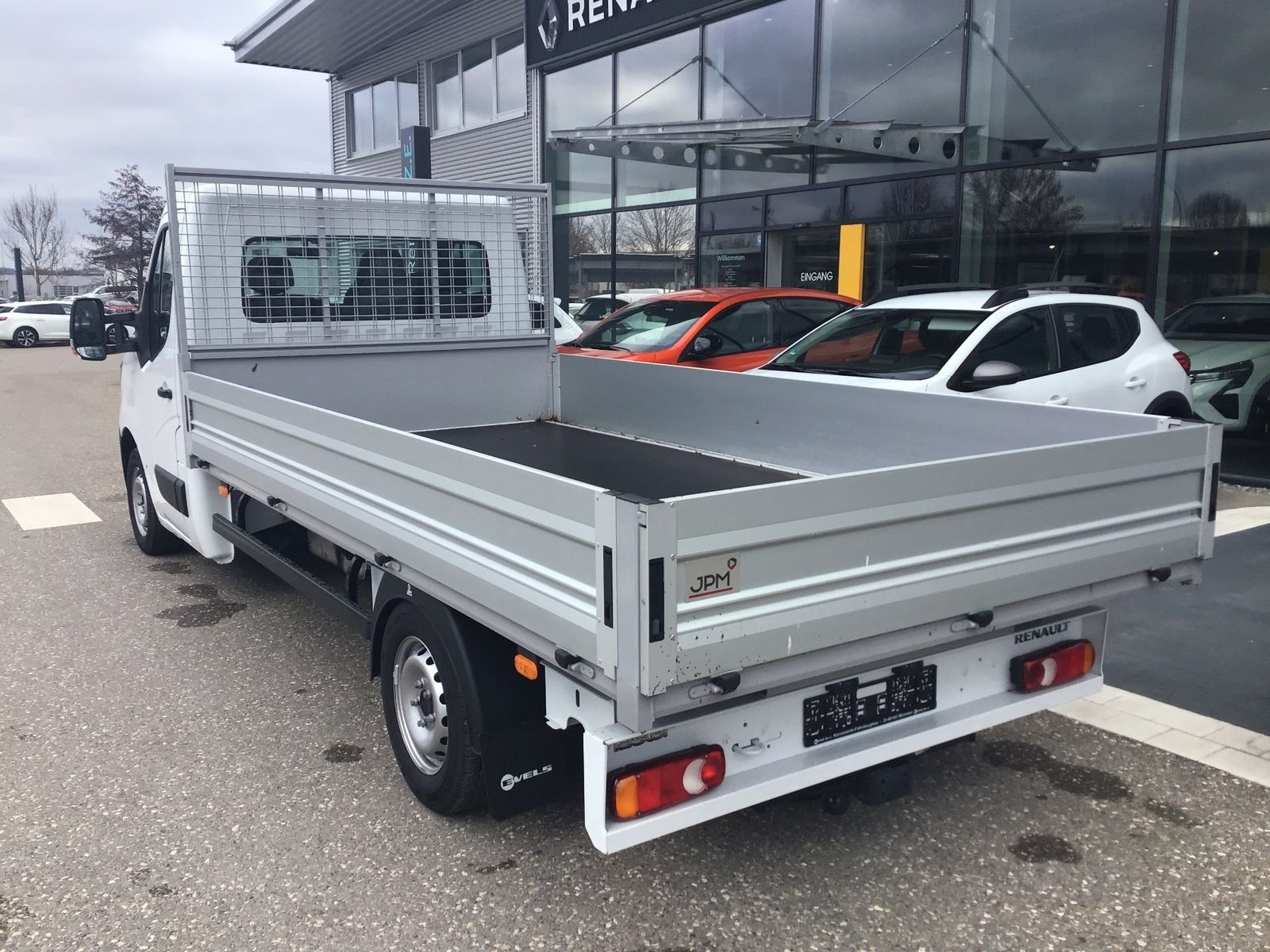Fahrzeugabbildung Renault Master Pritsche L3H1 3,5t dCi145