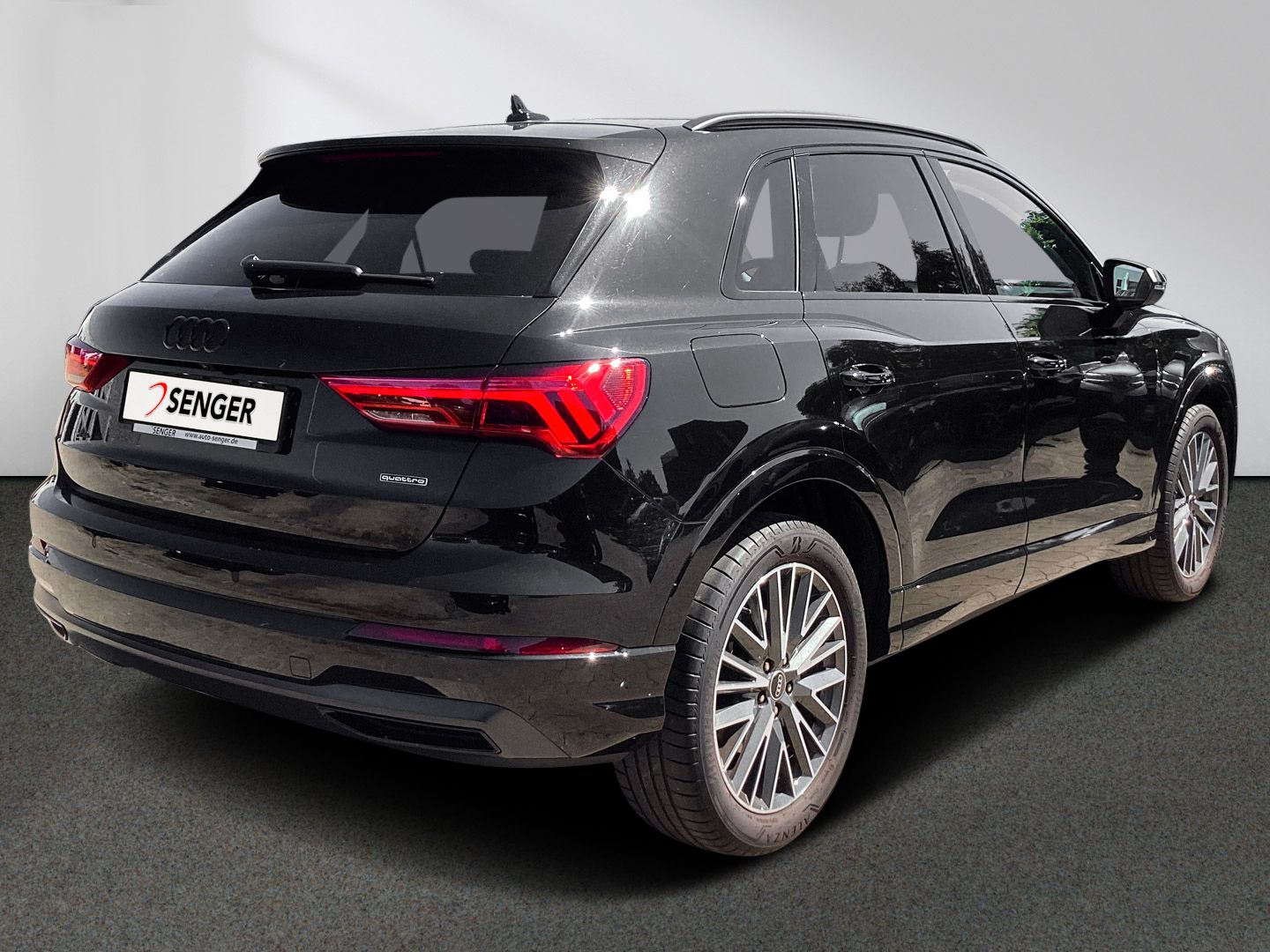 Audi Q3 advanced 40 TFSI quattro S tronic LED ACC AHK foto 2