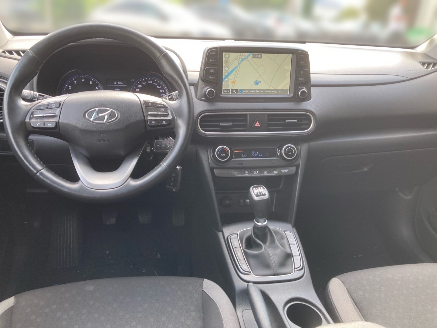 Fahrzeugabbildung Hyundai KONA YES! 2WD 1.0 T-GDI Navi SHZ Kamera PDC Krel