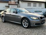 BMW 318d Scheckheft Xenon SHZ PDC Leder S.Dach Navi - gebrauchte BMW 318 aus dem Jahr 2009